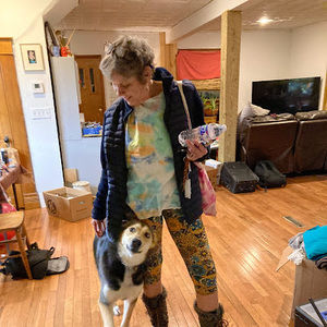 Meet your Posher, Leslie